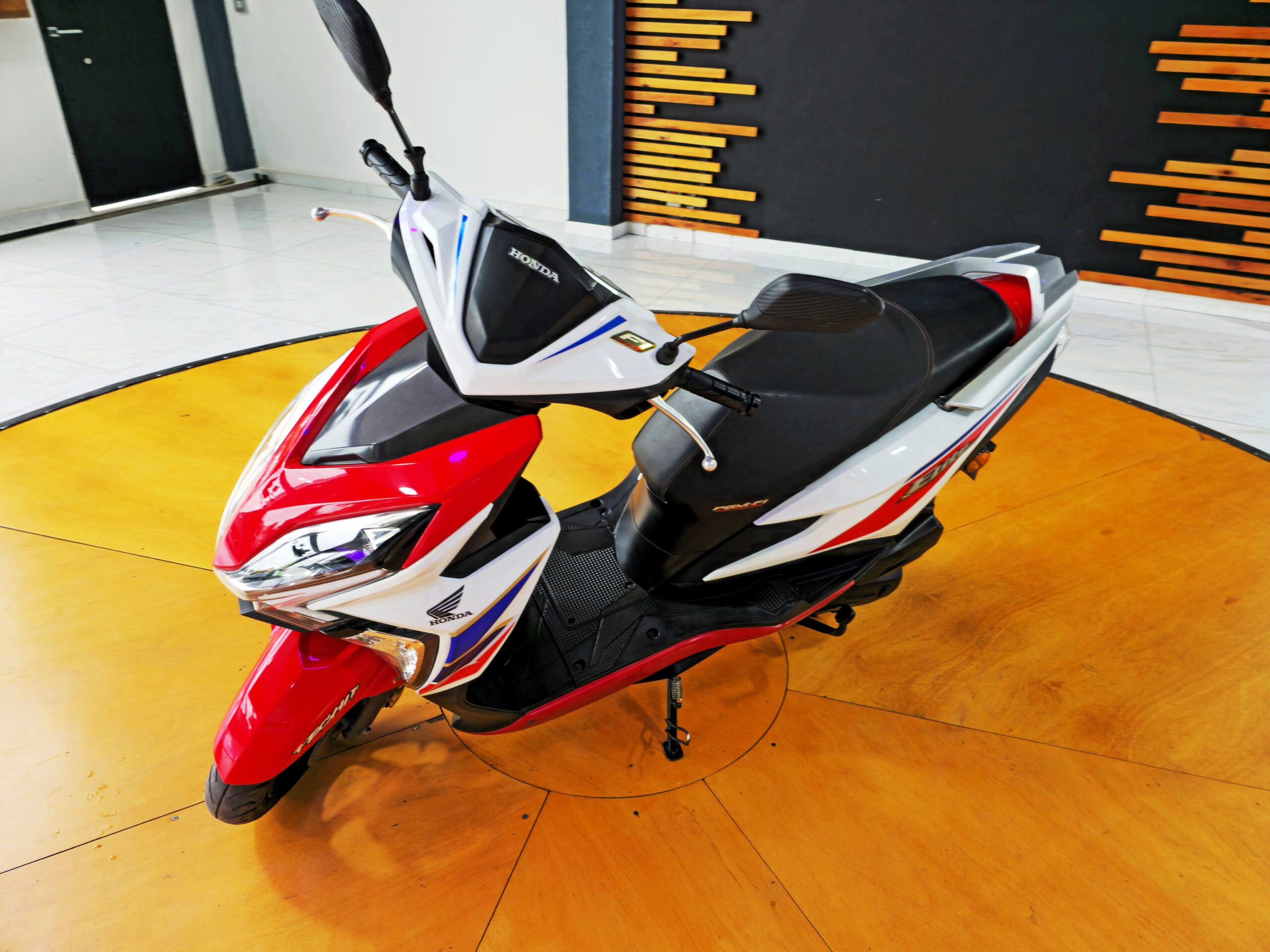 Honda Elite 2018 (17)